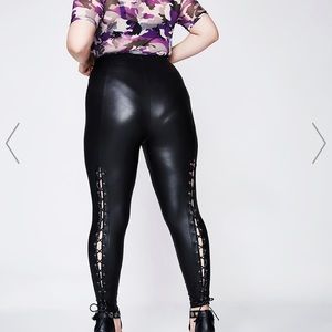 Poster Grl Bring It Back Lace-Up Leggings